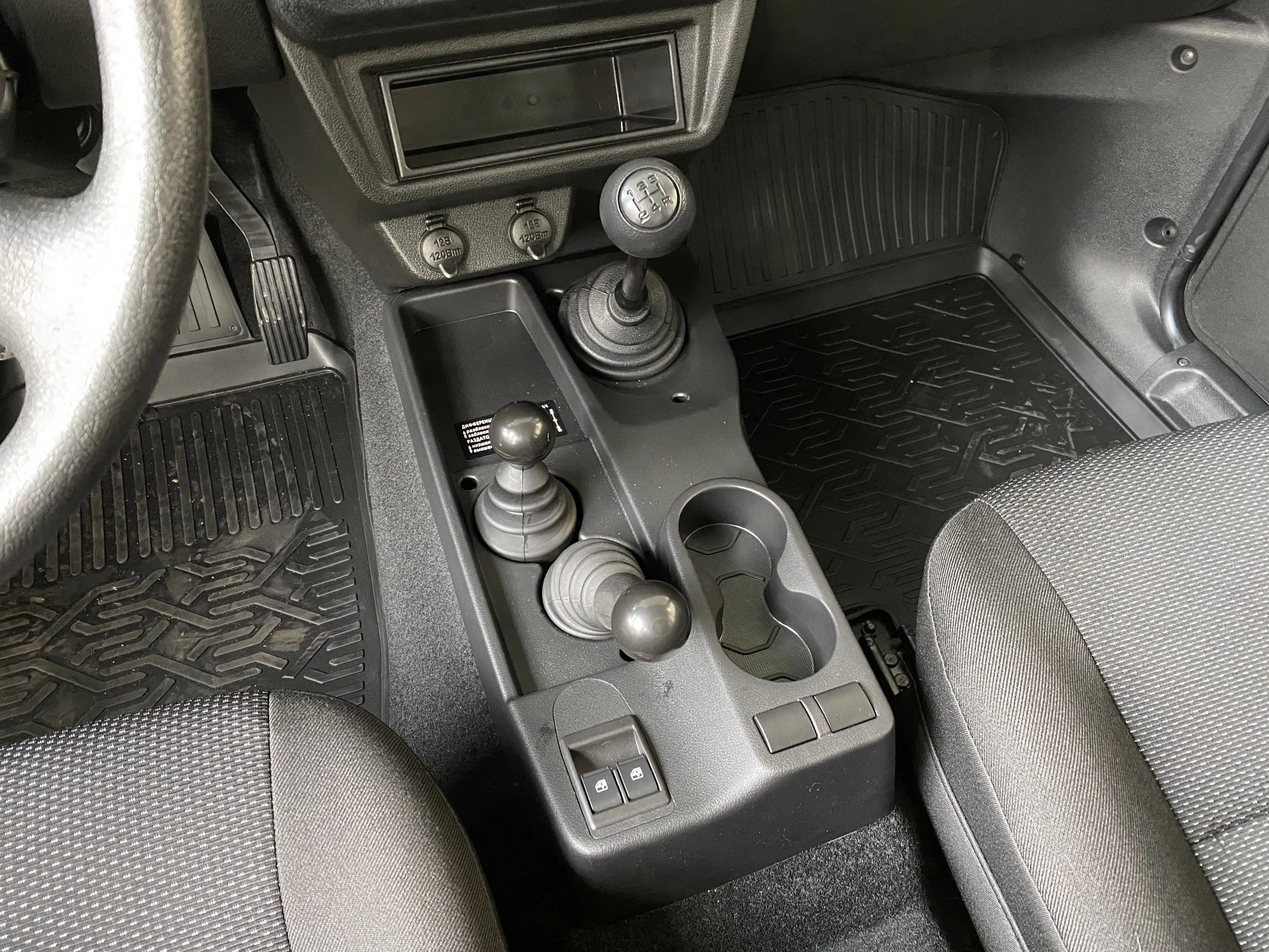 Приборная панель, руль